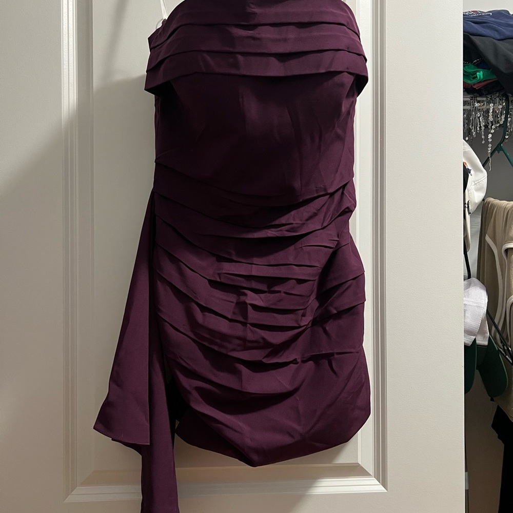 Chic Strapless Dress in Deep Purple